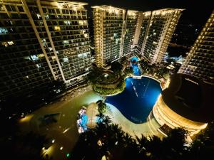 Masies Beach View Suite at Azure Urban Resort Residences