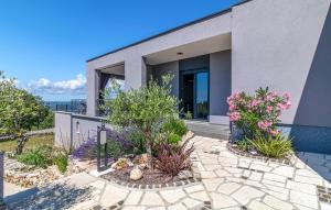 Amazing Home In Brovinje