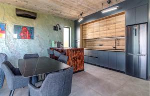 Amazing Home In Brovinje 