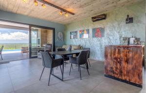 Amazing Home In Brovinje