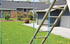 Holiday Home Pøt Strandby X