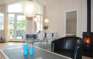 Holiday Home Pøt Strandby X