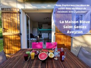 Appartements La Maison Bleue, village vacances, piscine, parking : photos des chambres