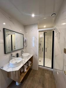 Hotels Brit Hotel Privilege Le Royal - Centre Gare : photos des chambres