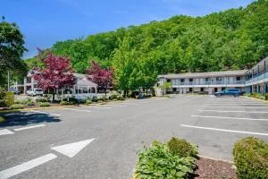 Americas Best Value Inn Torrington, CT - Torrington