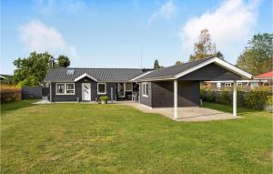 Stunning Home In Hadsund With Wifi