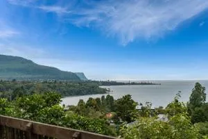 Hauraki Haven - Lake Taupo Holiday Home - 图朗伊