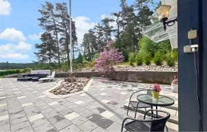 Stunning Home In Uddevalla With Kitchen