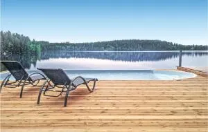 Amazing Home In Dalsjöfors With Sauna - Broaslätt