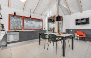 2 Bedroom Gorgeous Home In Grenaa