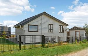 1 Bedroom Stunning Home In Allingåbro