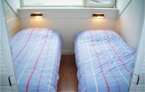 Stunning Home In Egmond Aan Zee