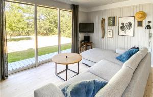 Nice Home In Samsø With Kitchen