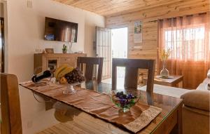 2 Bedroom Amazing Home In Rute