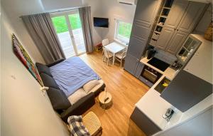 1 Bedroom Stunning Home In Grimsholmen