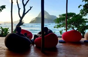 OIA Beach Hostel - El Nido