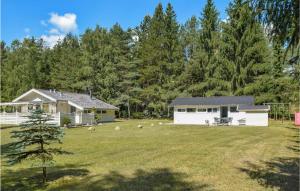 Three-Bedroom Holiday Home In Ans By