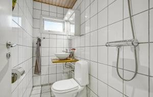 1 Bedroom Lovely Home In Melby