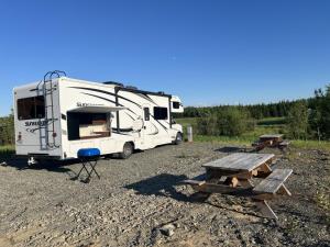 RV Site (Full Hookups)
