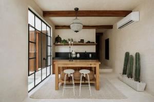 Casa Crocata Romance and Retro