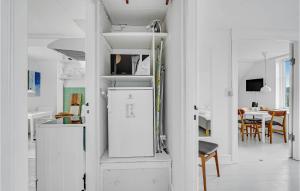 2 Bedroom Cozy Apartment In Svendborg