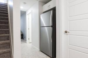 Cozy home away from home in Laurel Edmonton