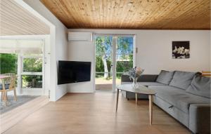 Cozy Home In Kirke Hyllinge With Wifi