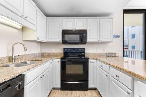 Phoenix VIII-8206 by Vacation Homes Collection