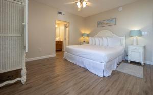 Phoenix VIII-8206 by Vacation Homes Collection