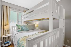 Beach-2-Bay 2br - Beach - AC - Patio