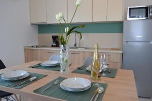 Ferienwohnung mit Pool für 5 Personen nur 200 Meter vom Meer entfernt 