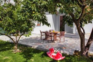 Aethra House in Agria Volou