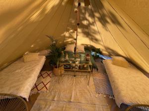 Tentes de luxe Tente boheme - O Sens en Eveil : photos des chambres