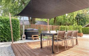 Stunning Home In Putten With Kitchen