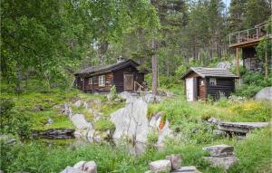 Three-Bedroom Holiday Home In Heidal