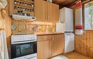 5 Bedroom Gorgeous Home In Nexø