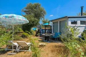 Schöner ruhiger 2 Pers Starcaravan am Lauwersmeer - Lioessens