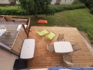 Appartements La Maison Bleue, village vacances, piscine, parking : photos des chambres