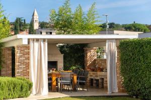 Haustierfreundliche Villa Bincila mit Pool 