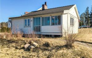 Lovely Home In Mullsjö With Kitchen