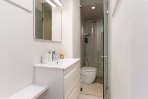 Penthouse with private terrace in the center