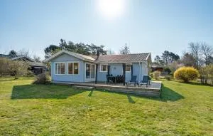 Lovely Home In Melby With Kitchen - Hundested