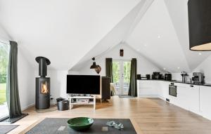 Amazing Home In Gedser With Kitchen