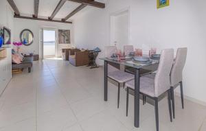 Cozy Apartment In Jablanac