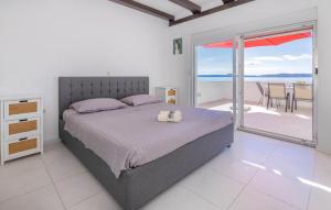 Amazing Apartment In Jablanac With House Sea View 