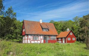 Awesome Home In Gudhjem With Wifi