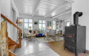 Stunning Home In Errindlev With Wifi