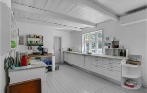 Stunning Home In Errindlev With Wifi