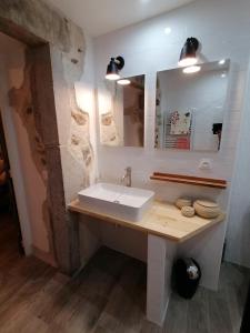 Maisons de vacances Gite et chambres d-hotes Les 2 Pins : photos des chambres