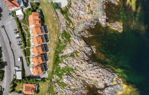 Lovely Apartment In Allinge With Wifi